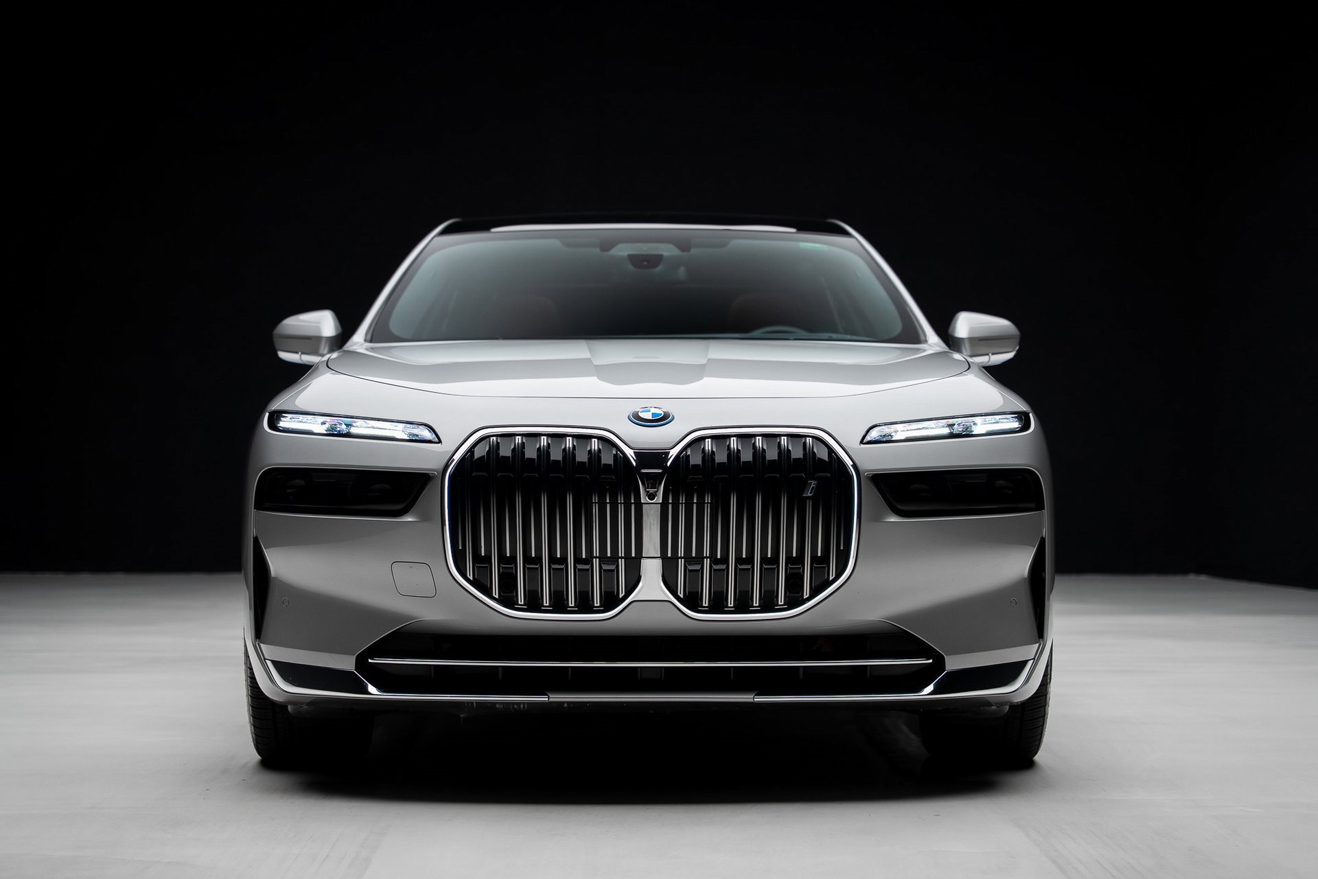 Used 2023 BMW i7 xDrive60 image 7