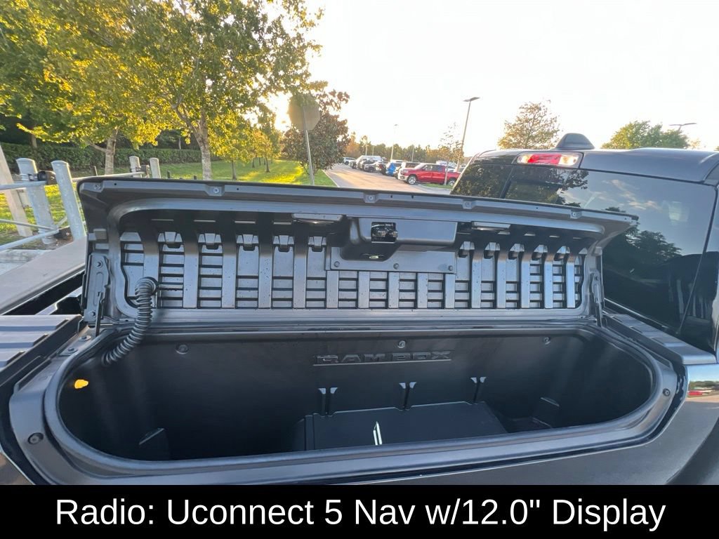 Used 2024 RAM 1500 Laramie AWD/4WD image 11