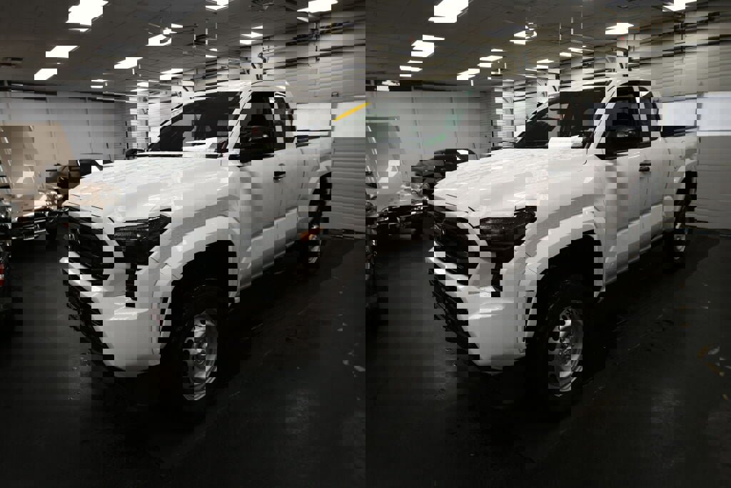 Certified 2025 Toyota Tacoma SR RWD image 3