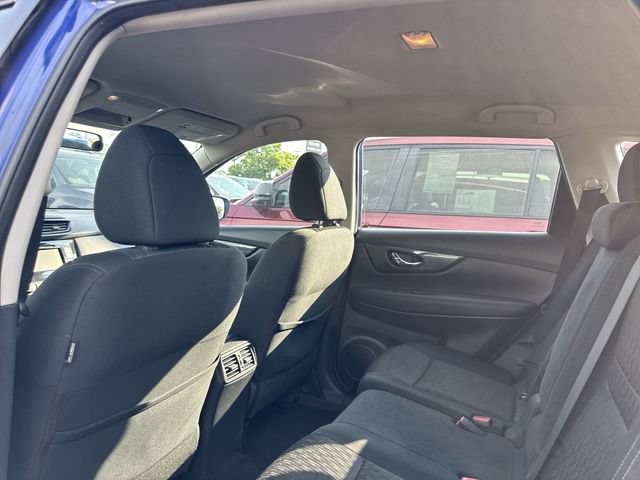 Used 2018 Nissan Rogue S FWD image 13