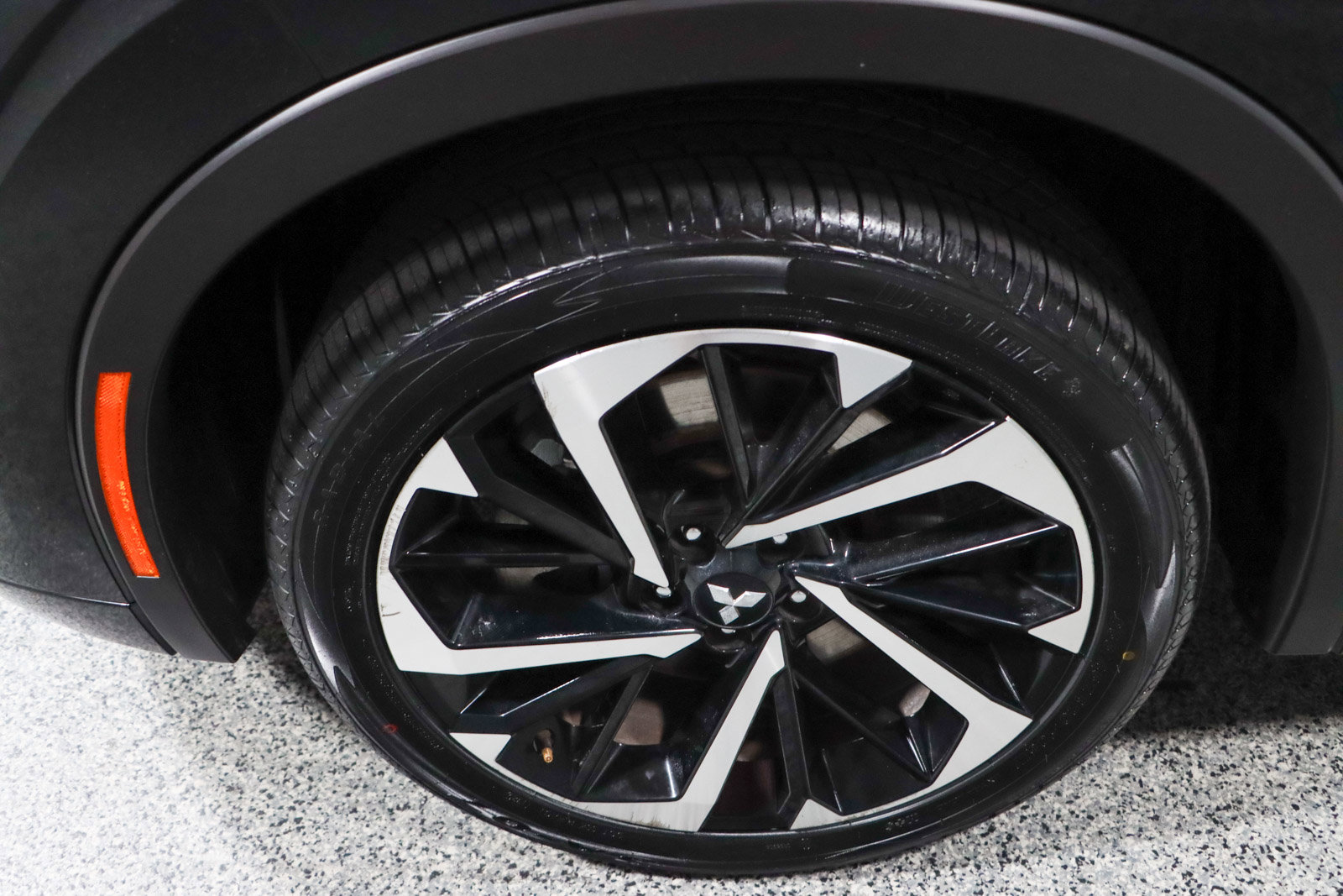 Used 2023 Mitsubishi Outlander SEL image 11