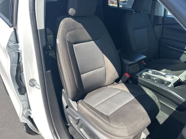 Used 2024 Ford Explorer XLT image 24