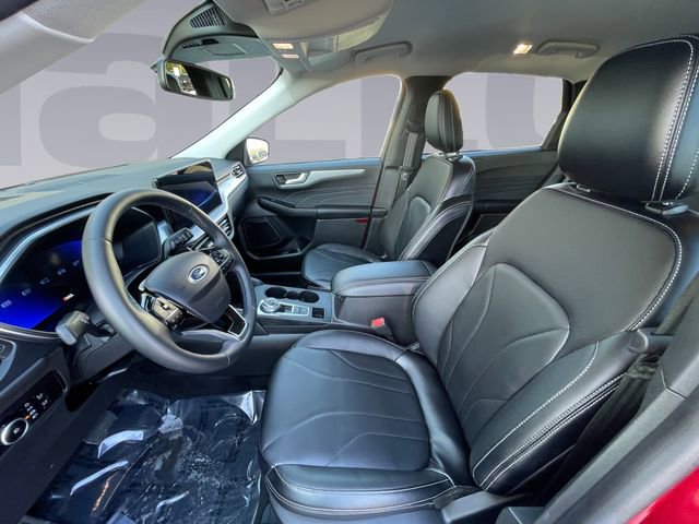 Used 2025 Ford Escape SE w/ PHEV Premium Package image 10