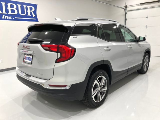 Used 2020 GMC Terrain SLT image 17