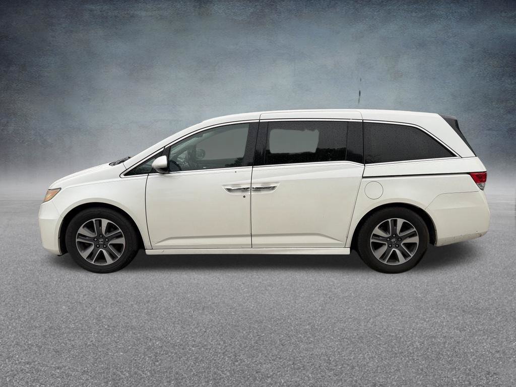 Used 2016 Honda Odyssey Touring Elite image 3