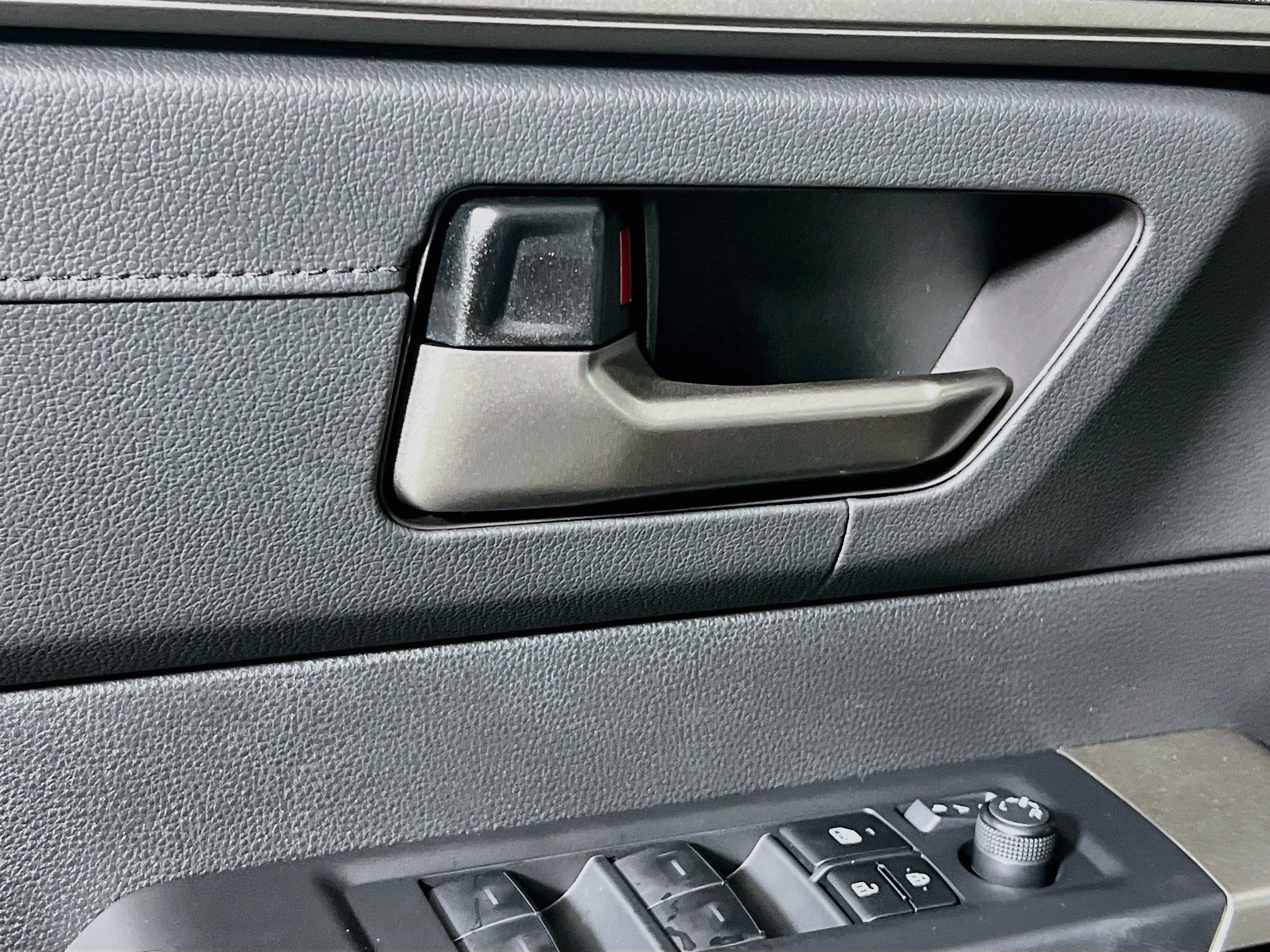 New 2026 Toyota Tundra Limited AWD/4WD image 16