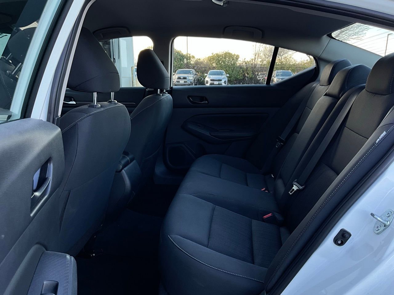 Used 2025 Nissan Altima 2.5 SV image 12