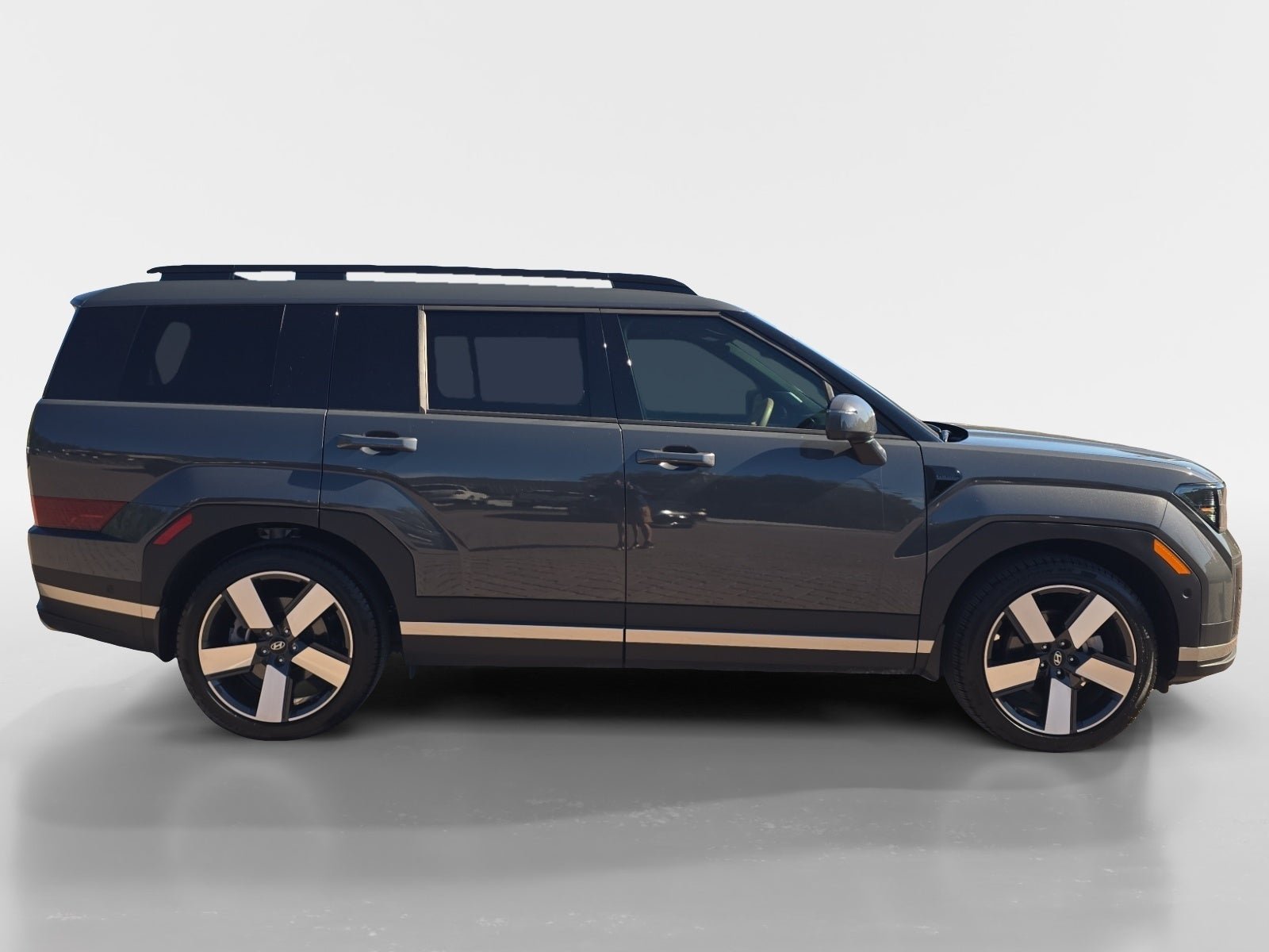 Certified 2026 Hyundai Santa Fe Limited FWD image 2