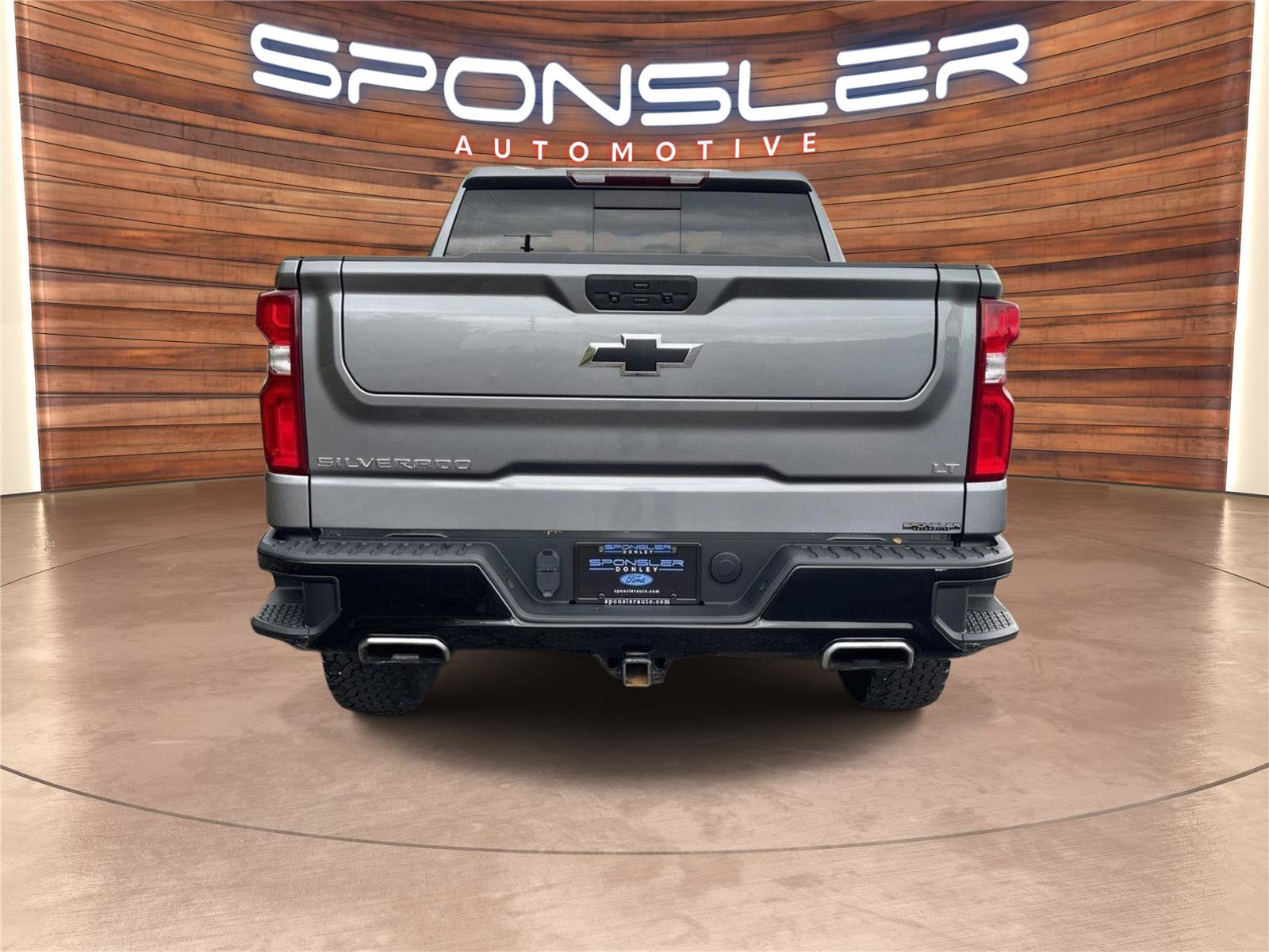 Used 2021 Chevrolet Silverado 1500 LT Trail Boss w/ Convenience Package II image 6