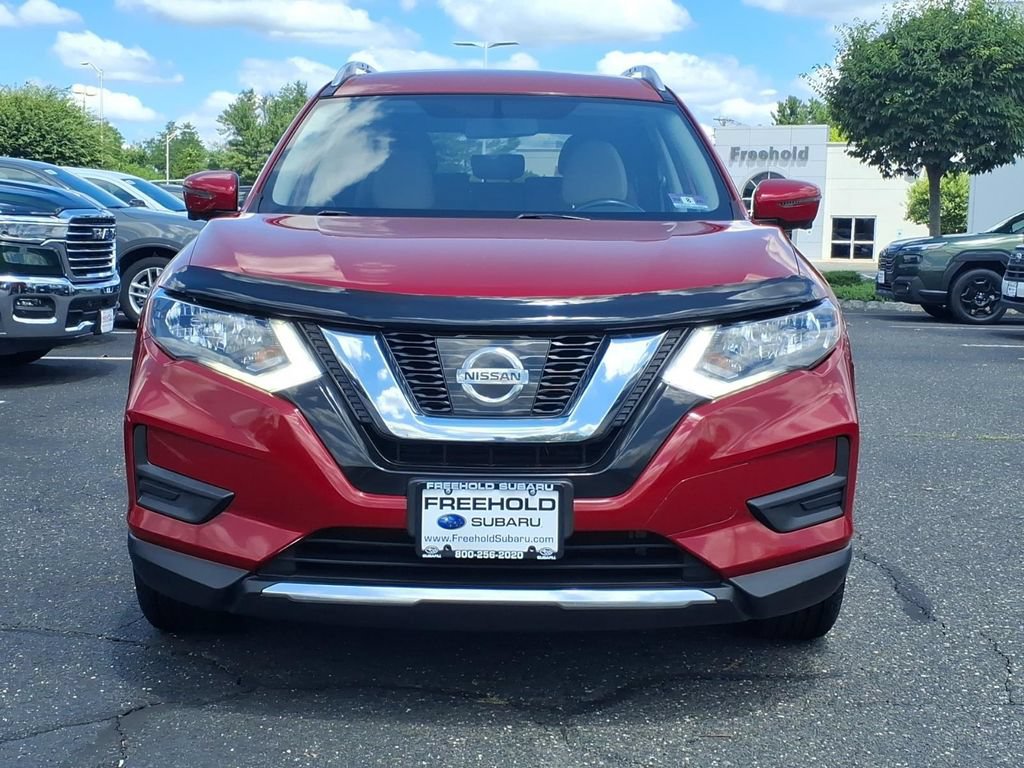 Used 2017 Nissan Rogue SV w/ SV Premium Package AWD/4WD image 2
