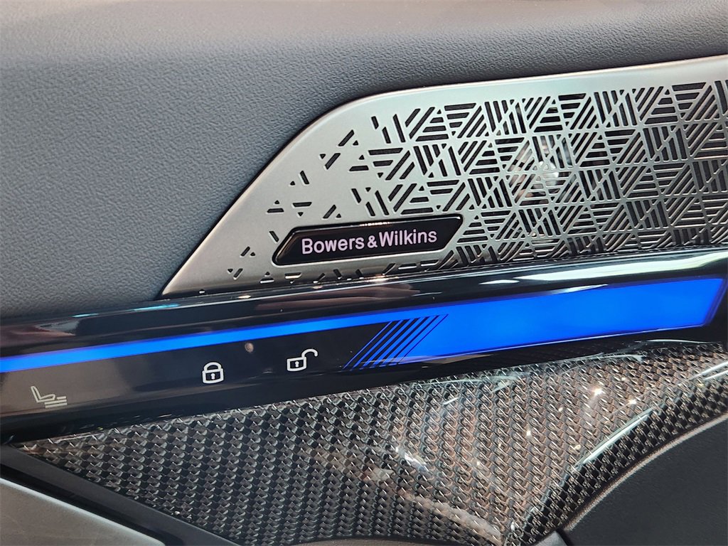 New 2026 BMW M5 w/ Executive Package image 15