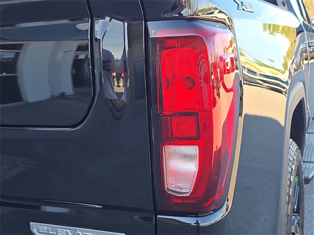 New 2026 GMC Sierra 1500 Elevation image 10
