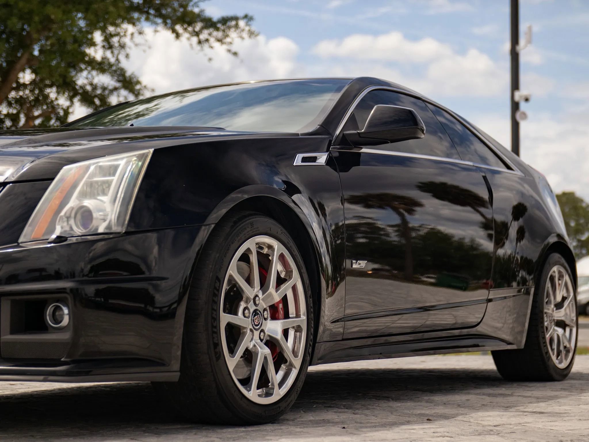 Used 2013 Cadillac CTS V w/ Wood Trim Package RWD image 9