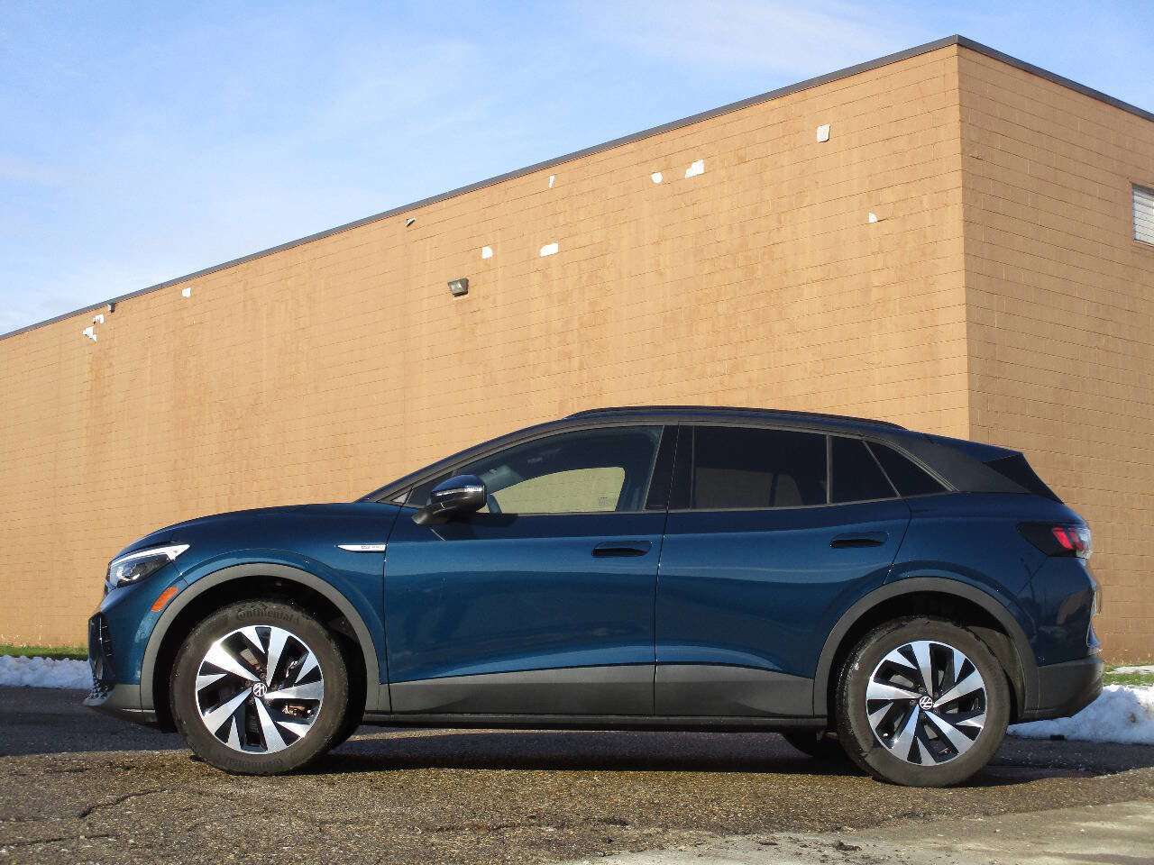 Used 2023 Volkswagen ID.4 Pro image 13