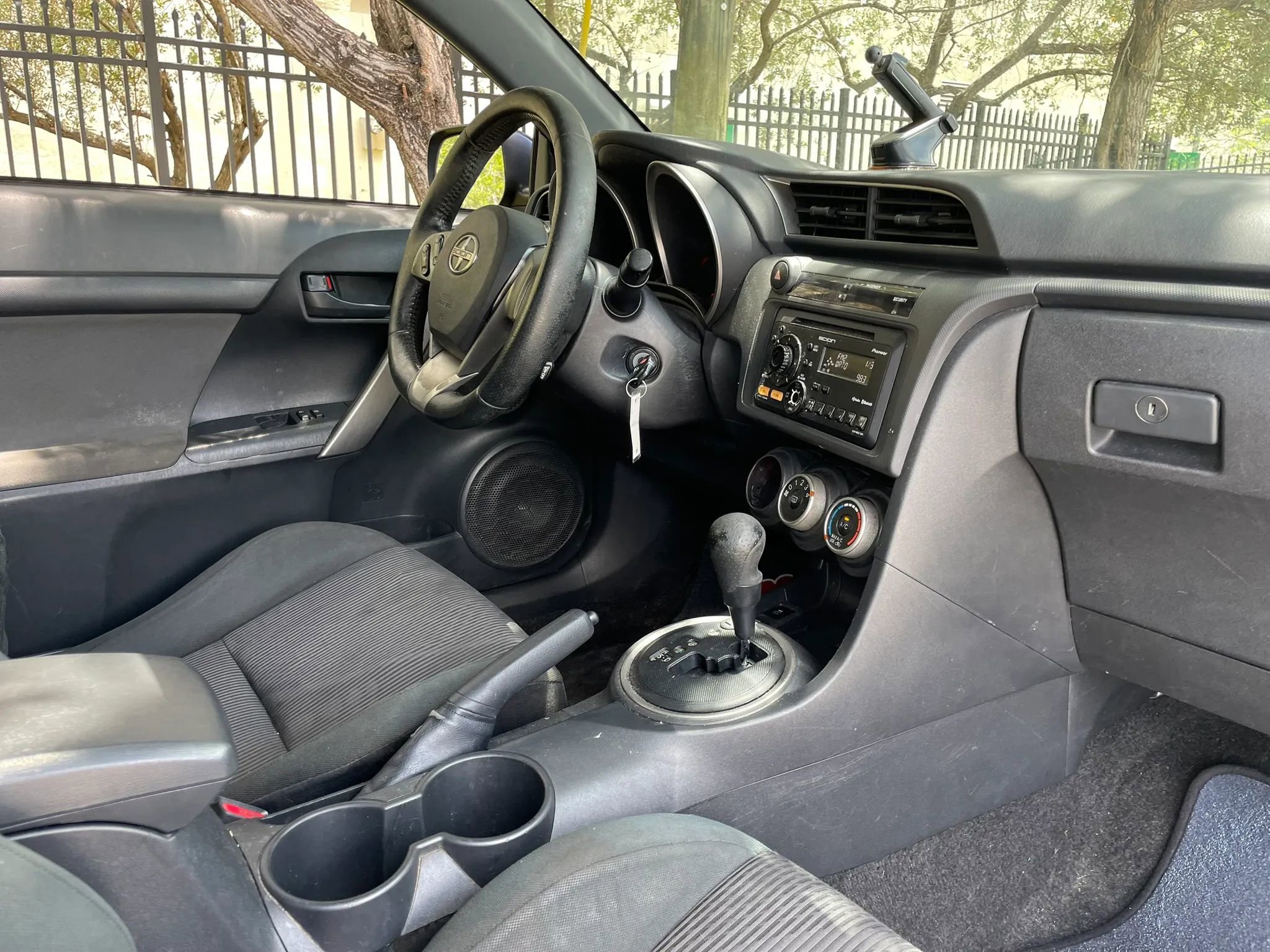 Used 2012 Scion tC FWD image 22