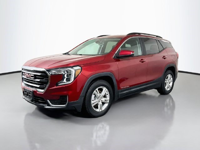 Used 2022 GMC Terrain SLE w/ Driver Convenience Package FWD image 4