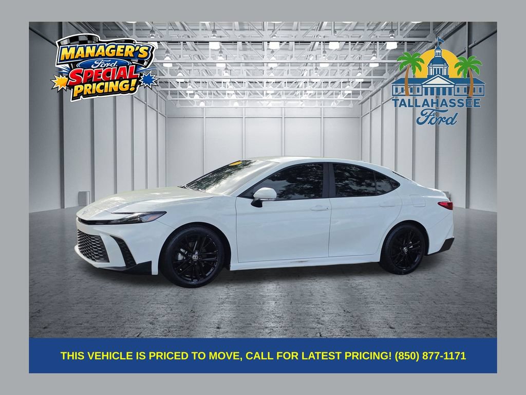 Used 2025 Toyota Camry SE w/ Convenience Package