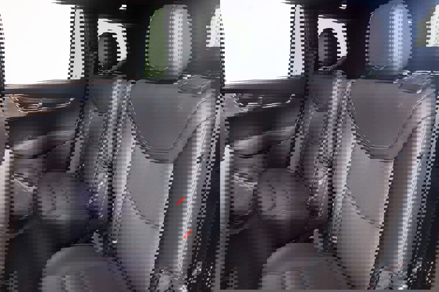 Used 2024 Cadillac XT6 Sport w/ Technology Package image 23