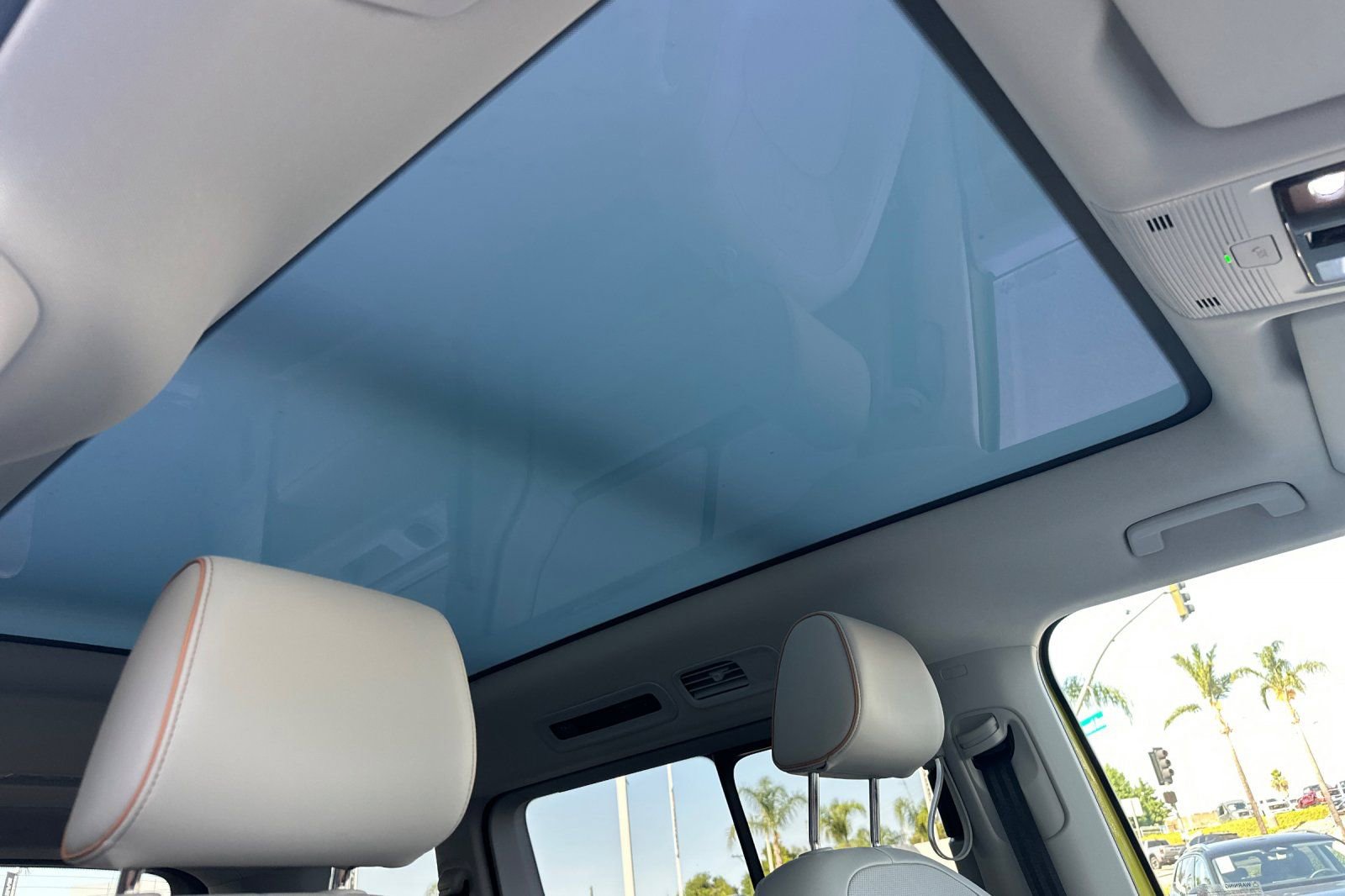 New 2025 Volkswagen ID. Buzz 1st Edition image 16