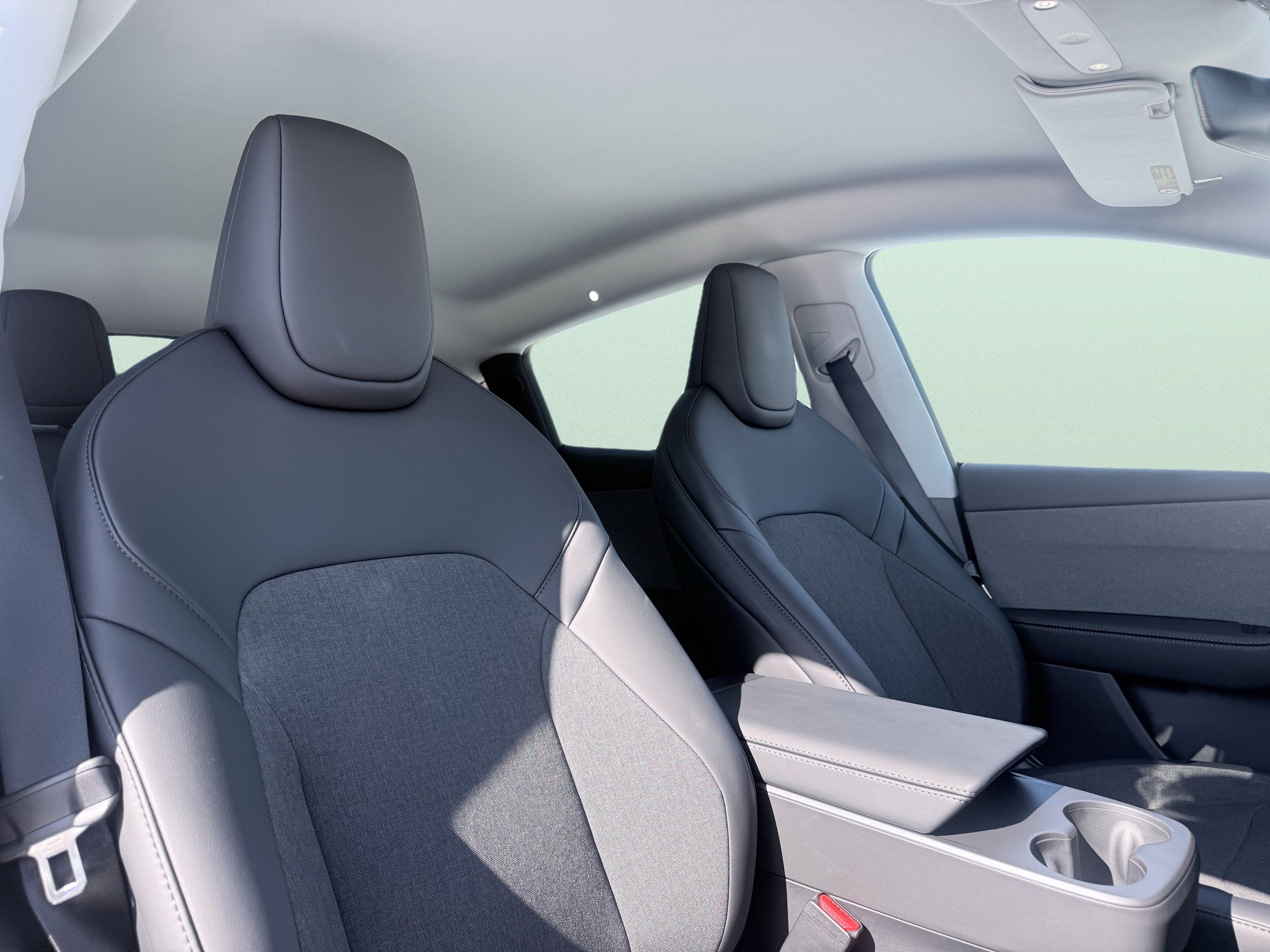 Used 2026 Tesla Model Y 2WD image 51