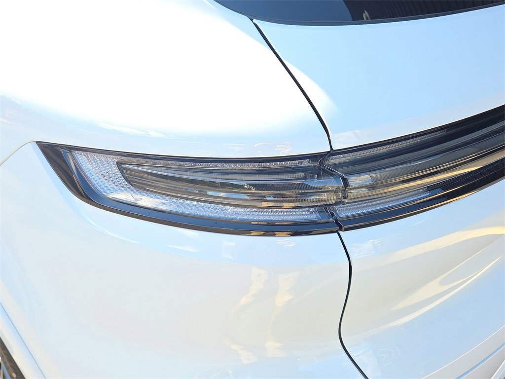 New 2026 Porsche Cayenne GTS image 26