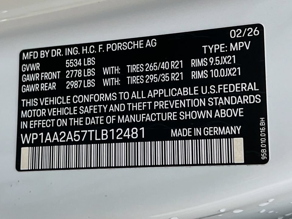 New 2026 Porsche Macan AWD/4WD image 35