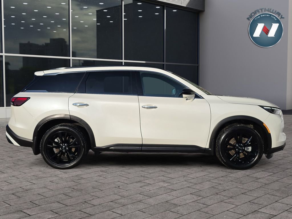 Used 2025 INFINITI QX60 Luxe w/ Black Edition image 6