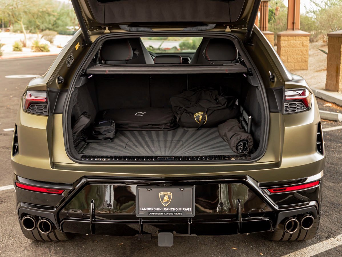 Used 2025 Lamborghini Urus SE image 21