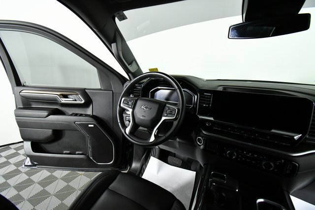 Used 2024 Chevrolet Silverado 1500 RST w/ Convenience Package II image 20