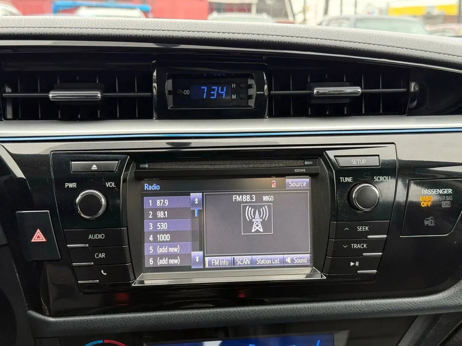 Used 2015 Toyota Corolla S image 28