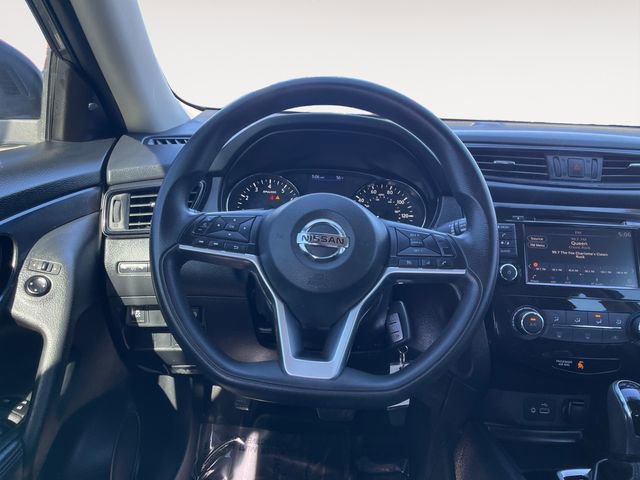 Used 2018 Nissan Rogue S image 12
