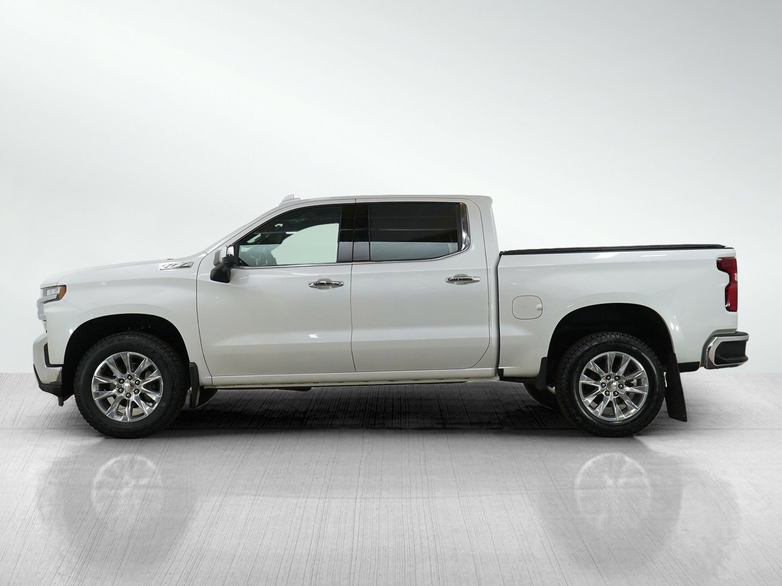 Used 2021 Chevrolet Silverado 1500 LTZ AWD/4WD image 2