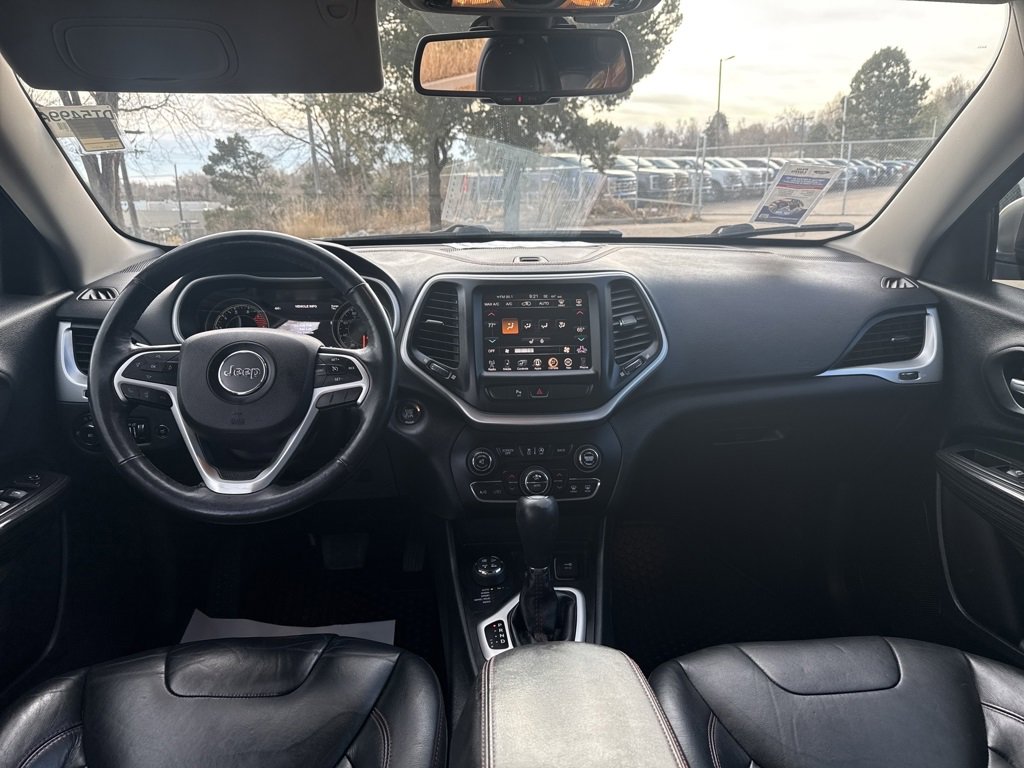 Used 2016 Jeep Cherokee Trailhawk w/ Comfort/Convenience Group image 17