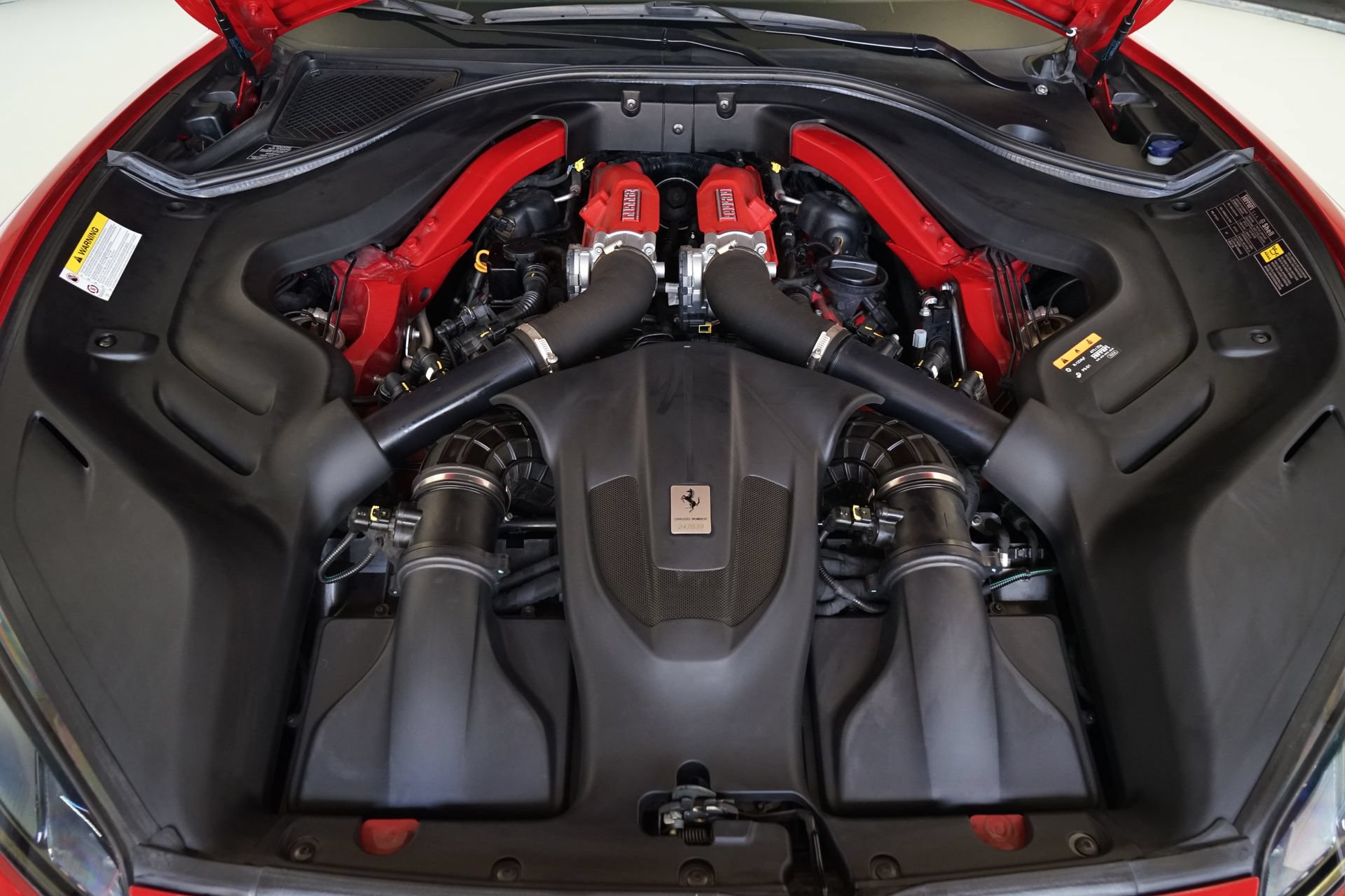 Used 2019 Ferrari Portofino RWD image 24