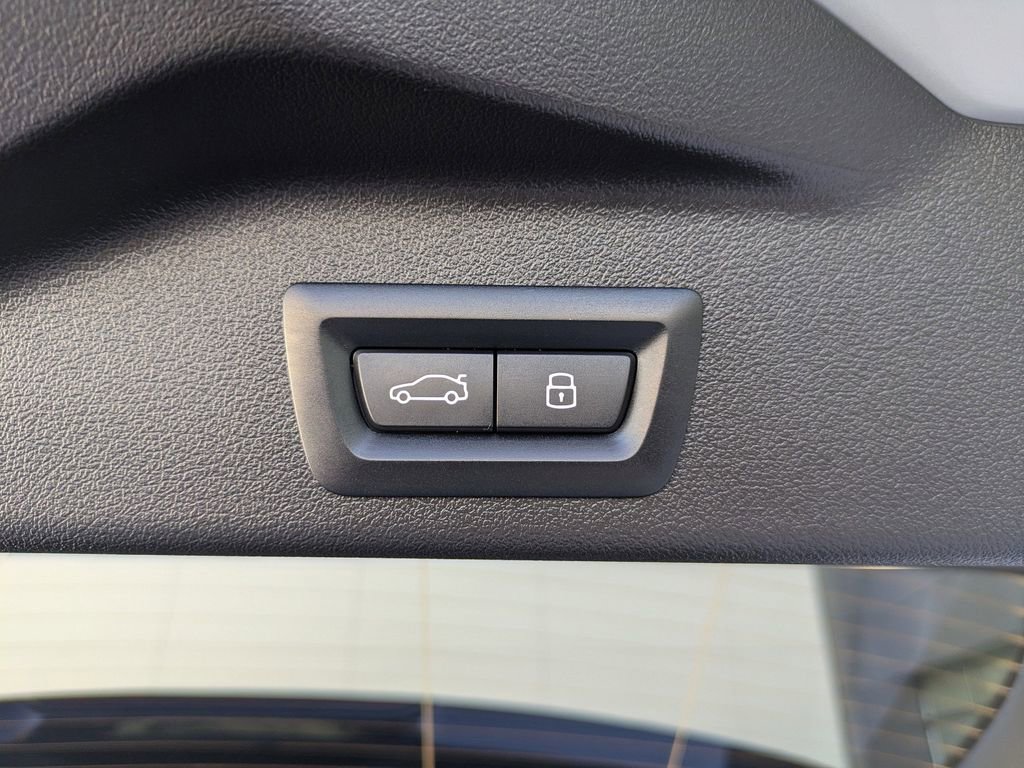 Used 2026 BMW X5 xDrive40i image 14