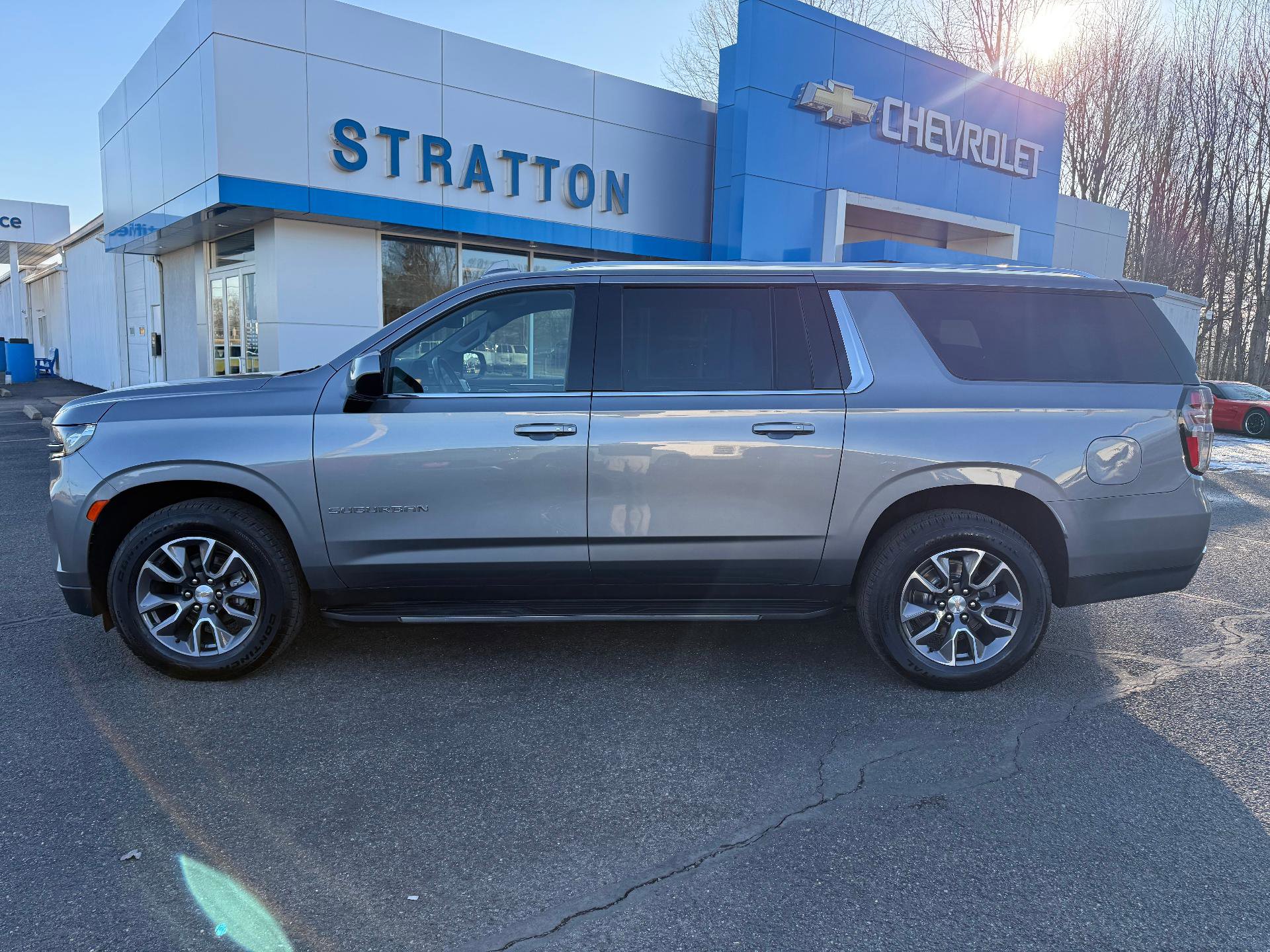 Certified 2021 Chevrolet Suburban LS w/ Driver Alert Package image 6