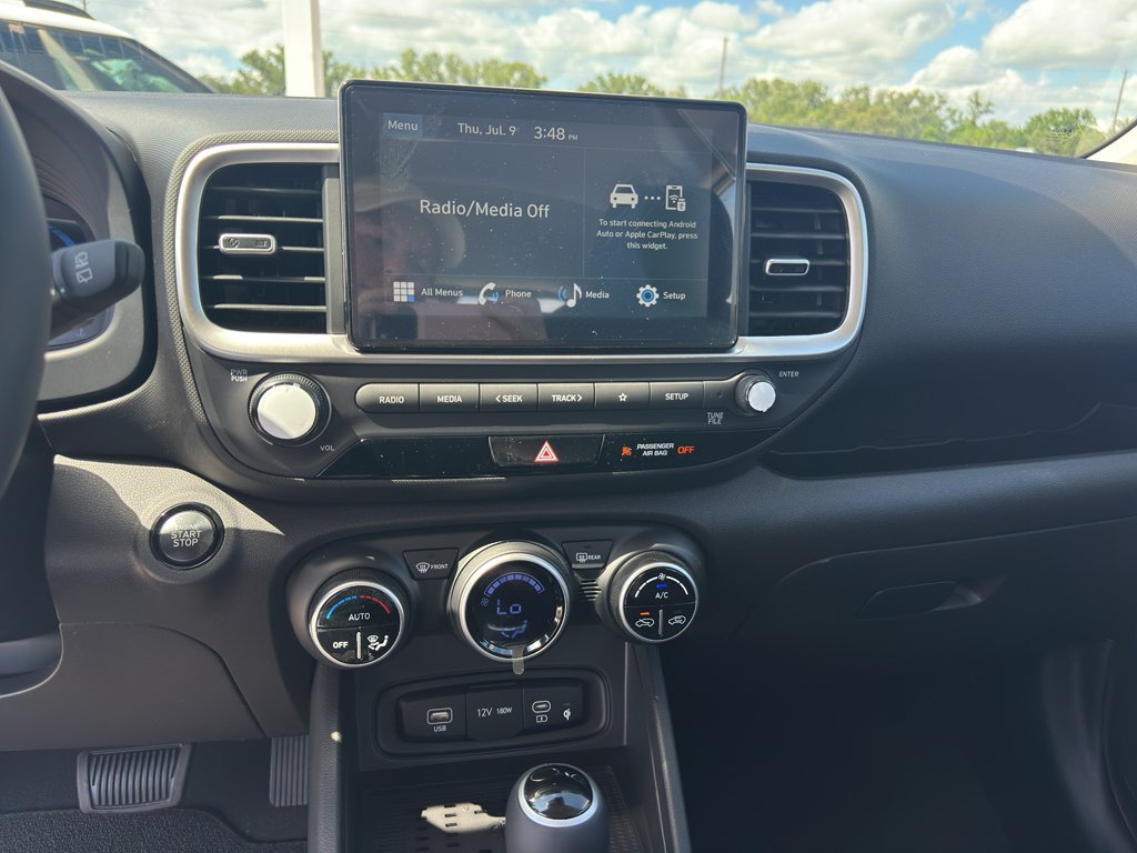 New 2026 Hyundai Venue SEL FWD image 18