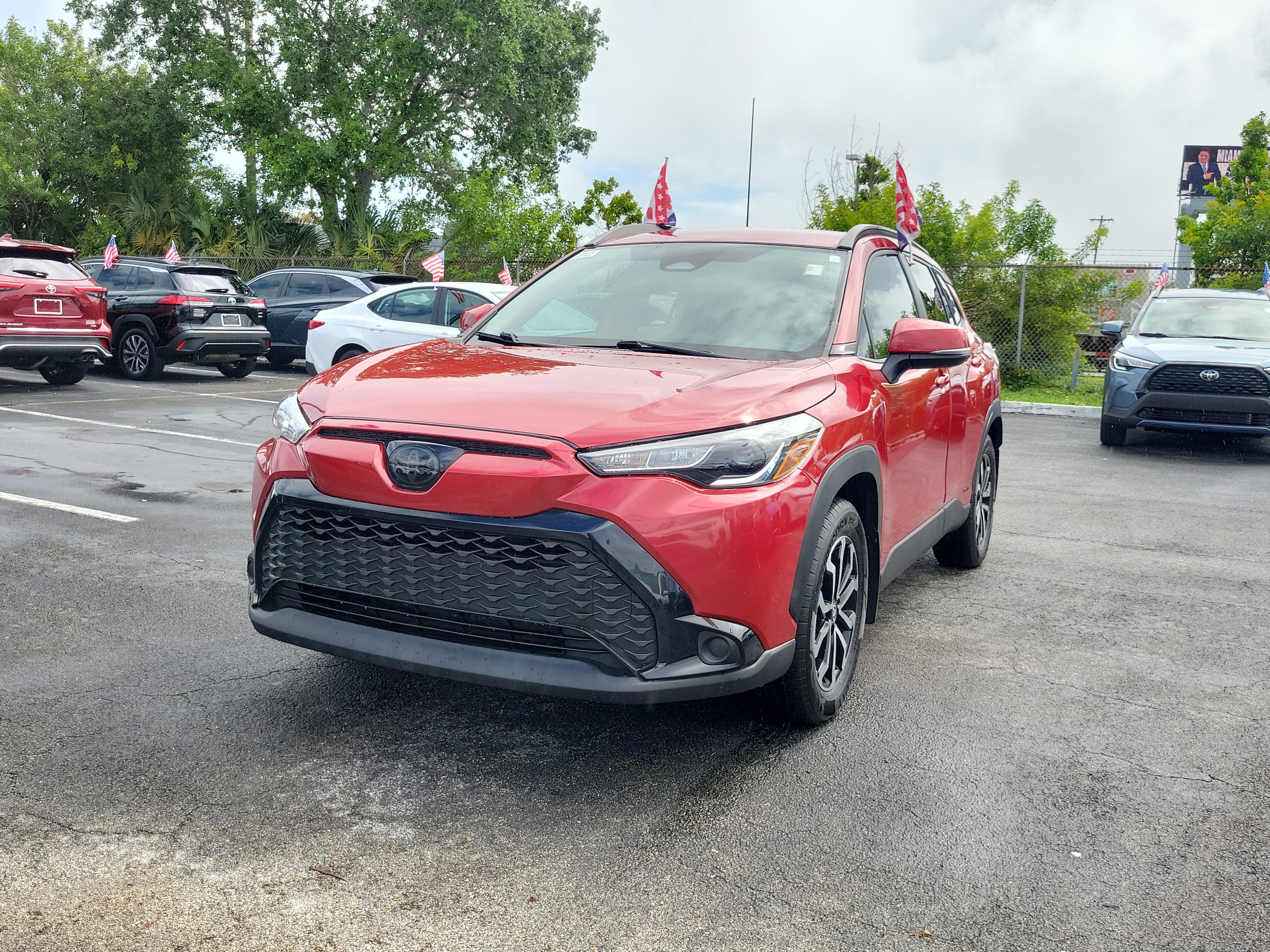 Used 2023 Toyota Corolla Cross AWD Hybrid image 6