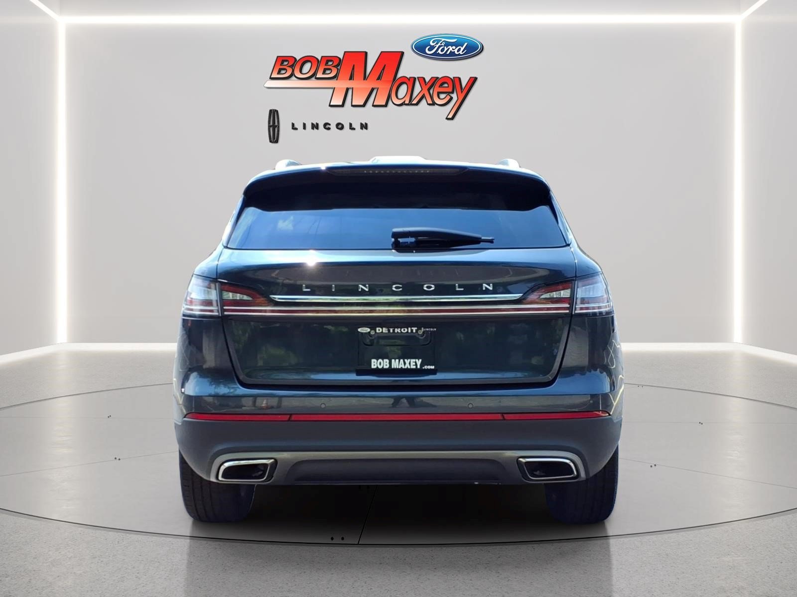 Used 2023 Lincoln Nautilus Reserve w/ Equipment Group 201A AWD/4WD image 5