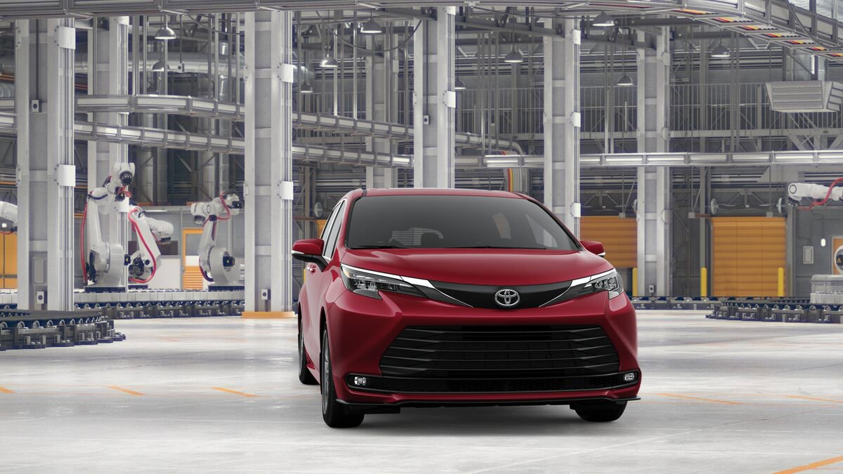 New 2026 Toyota Sienna XLE FWD image 16