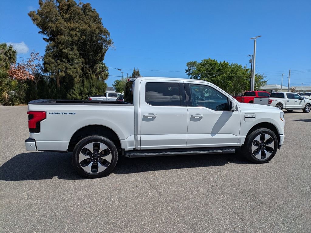 Used 2023 Ford F150 Lightning Platinum AWD/4WD image 4