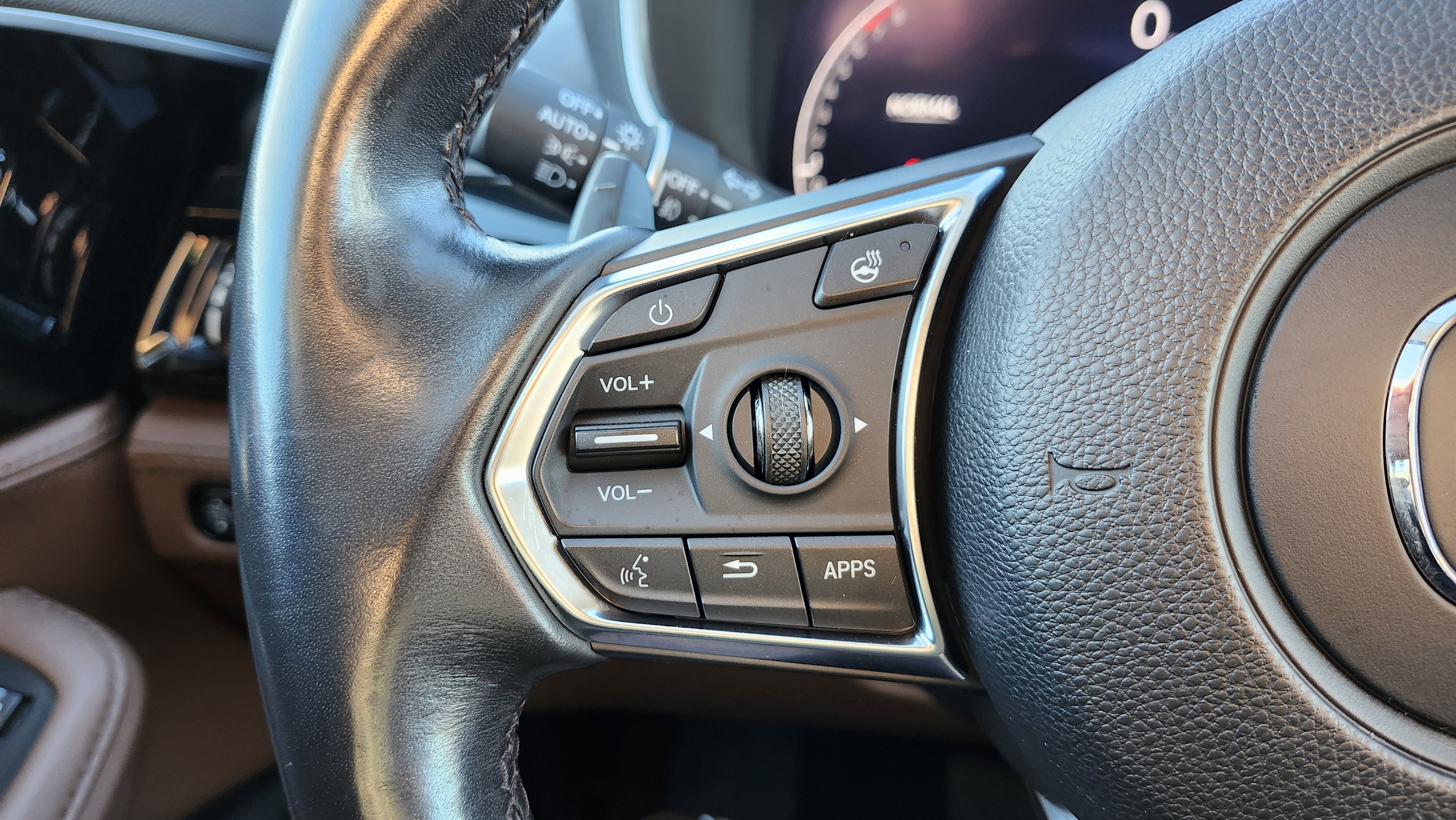 Used 2024 Acura MDX SH-AWD w/ Advance Package image 42