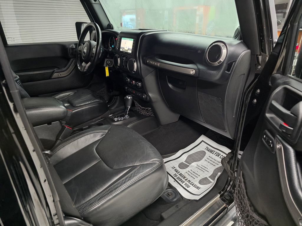 Used 2013 Jeep Wrangler Moab image 37