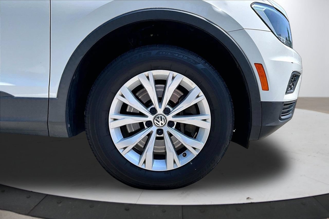 Used 2020 Volkswagen Tiguan S FWD image 32