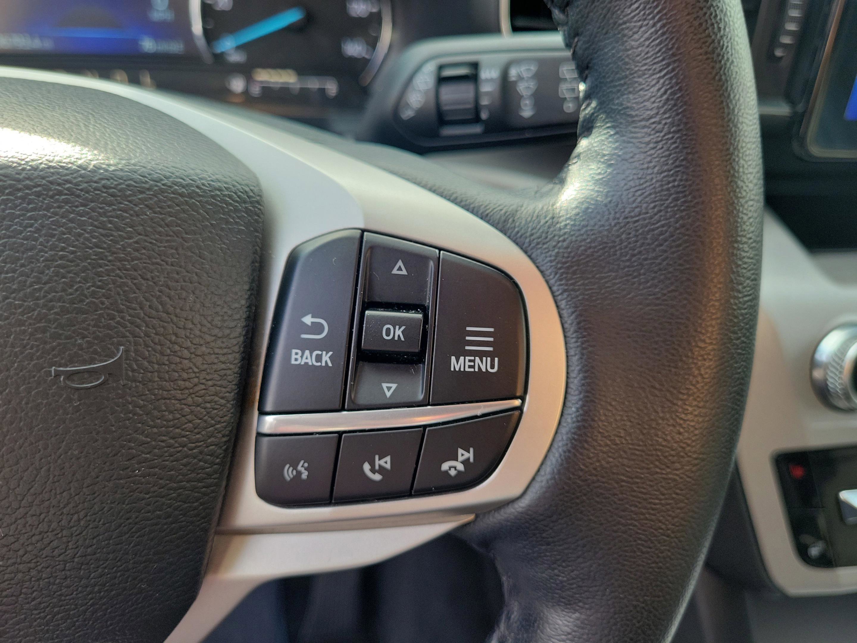 Used 2023 Ford Explorer XLT w/ Equipment Group 202A AWD/4WD image 26