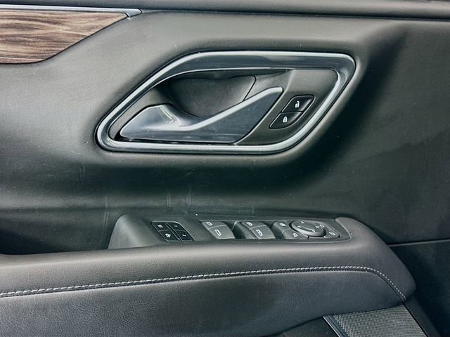 Used 2023 Chevrolet Tahoe Z71 w/ Luxury Package image 18