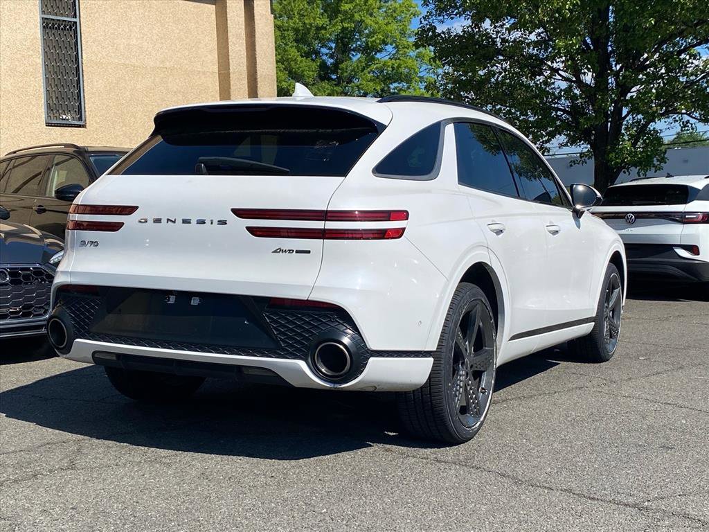Used 2022 Genesis GV70 3.5T Sport w/ Sport Prestige Package AWD/4WD image 2