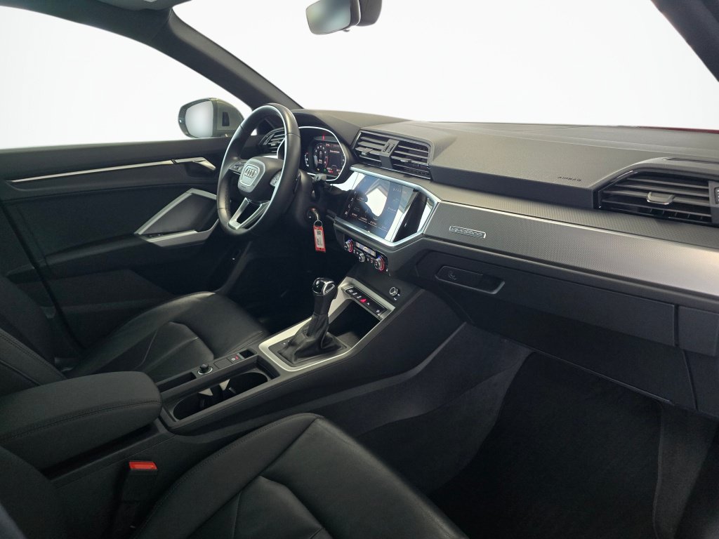 Used 2025 Audi Q3 2.0T Premium AWD/4WD image 43
