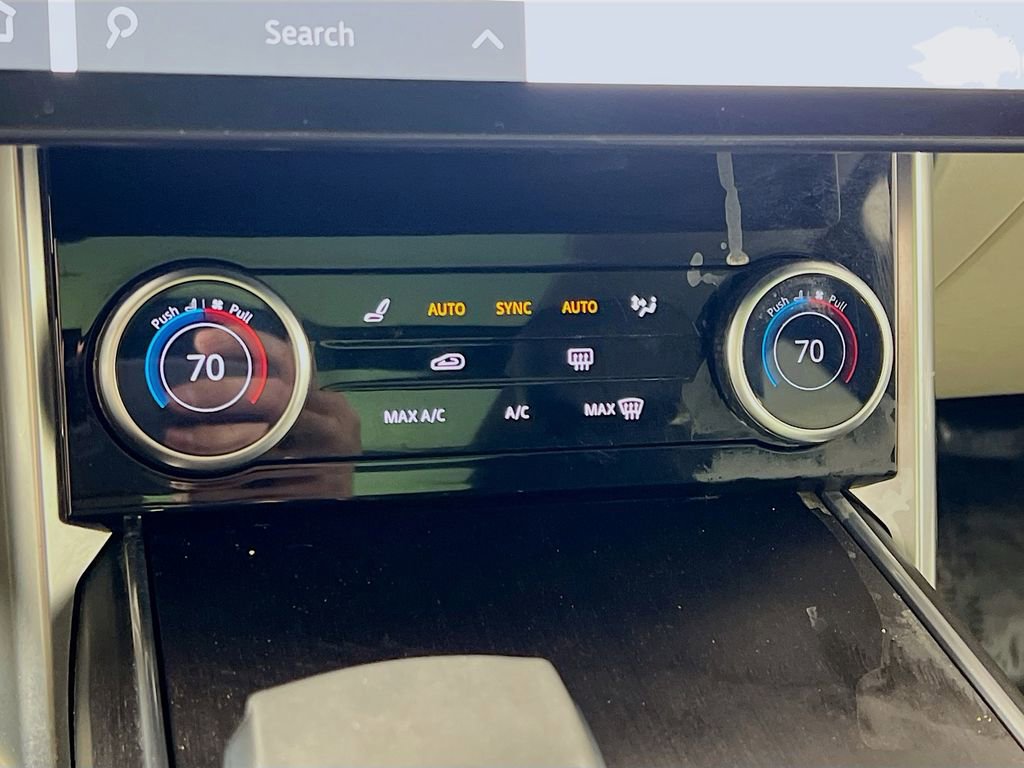 Used 2022 Land Rover Range Rover Long Wheelbase SE image 16
