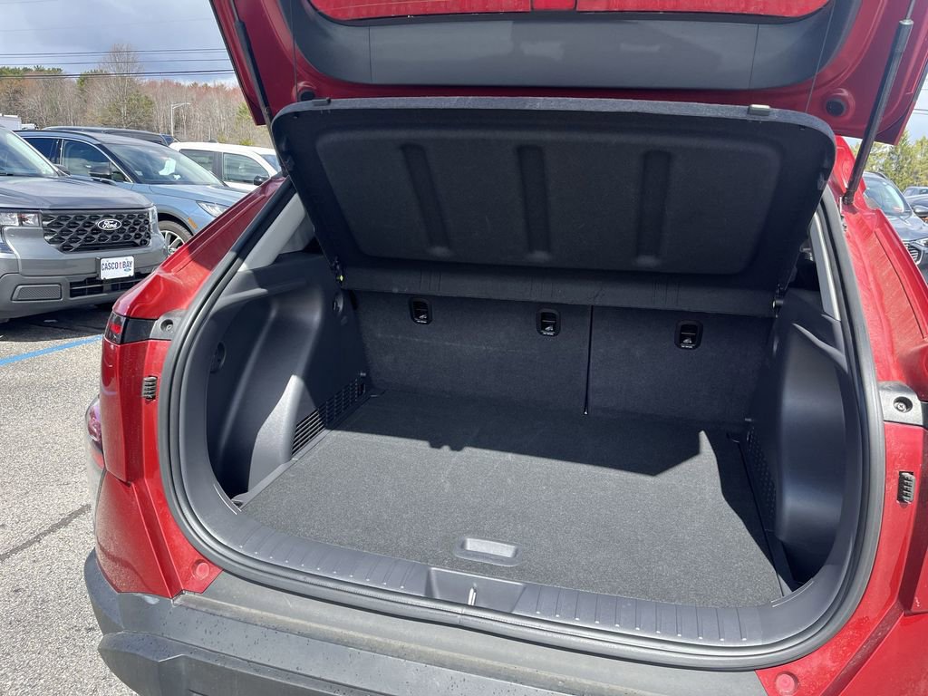 Used 2025 Hyundai Kona SEL AWD/4WD image 3